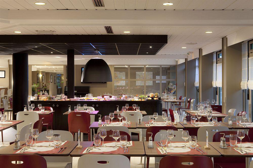 Hotel Campanile Lyon Ouest Tassin Restaurante foto