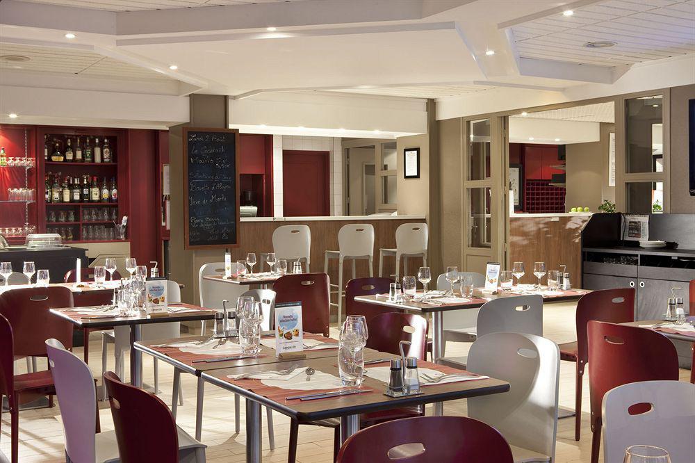 Hotel Campanile Lyon Ouest Tassin Restaurante foto